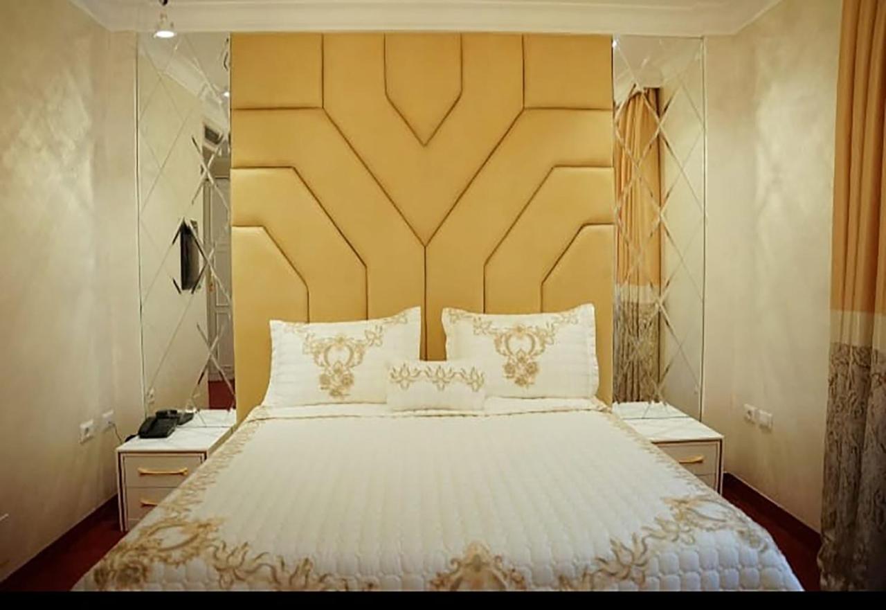 Hotel Eiffel Yrsheku Buitenkant foto
