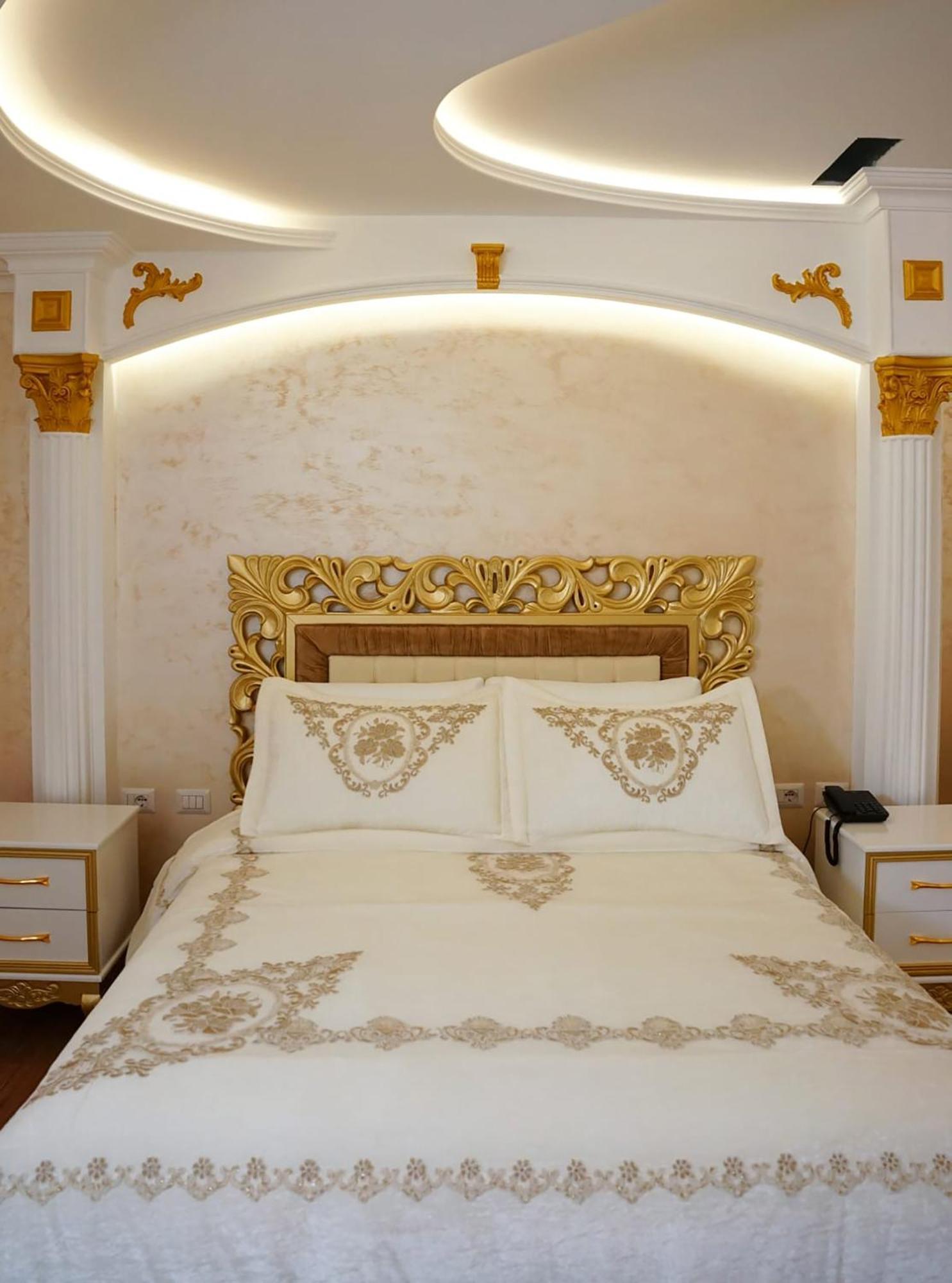 Hotel Eiffel Yrsheku Buitenkant foto