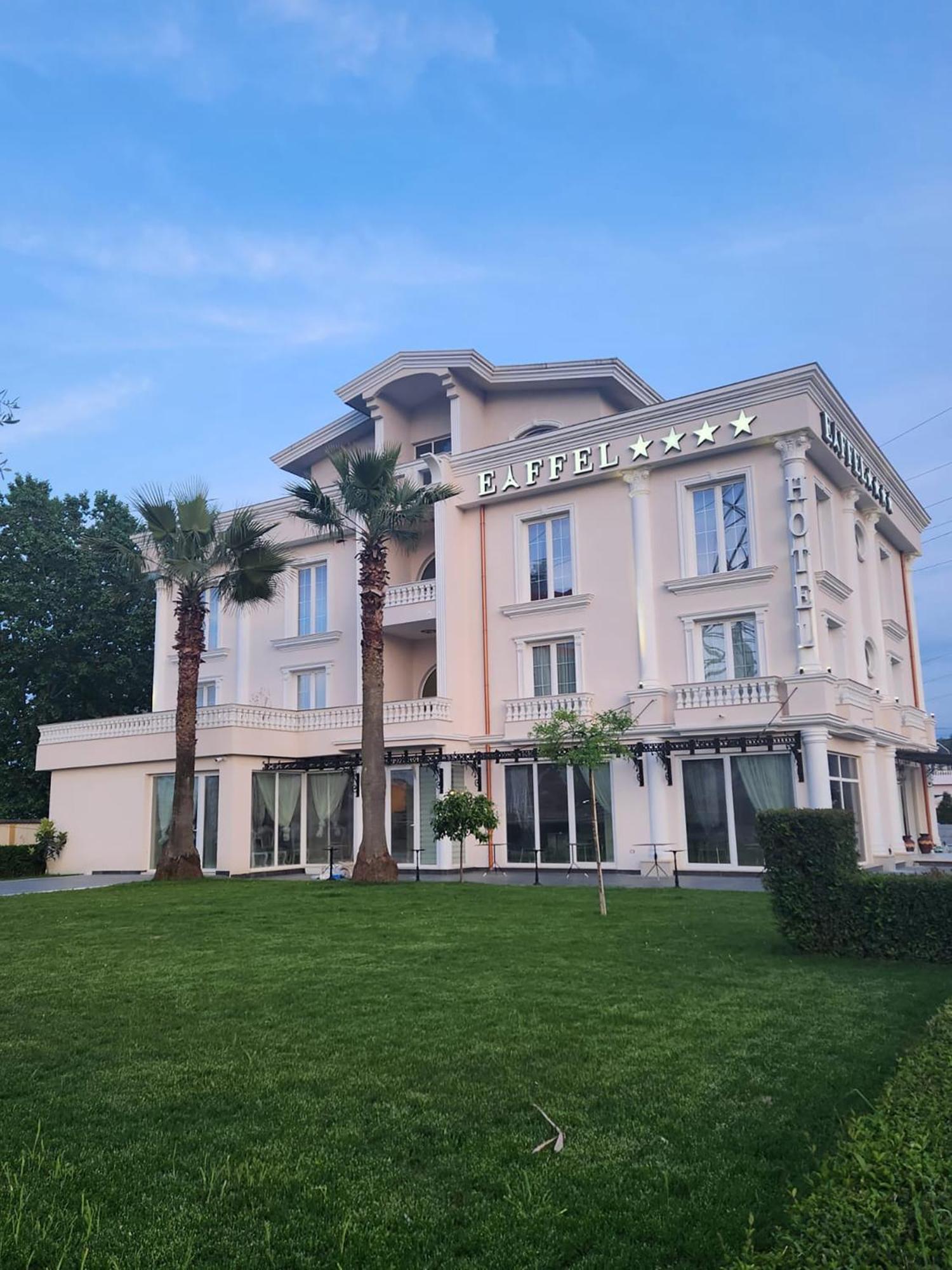 Hotel Eiffel Yrsheku Buitenkant foto