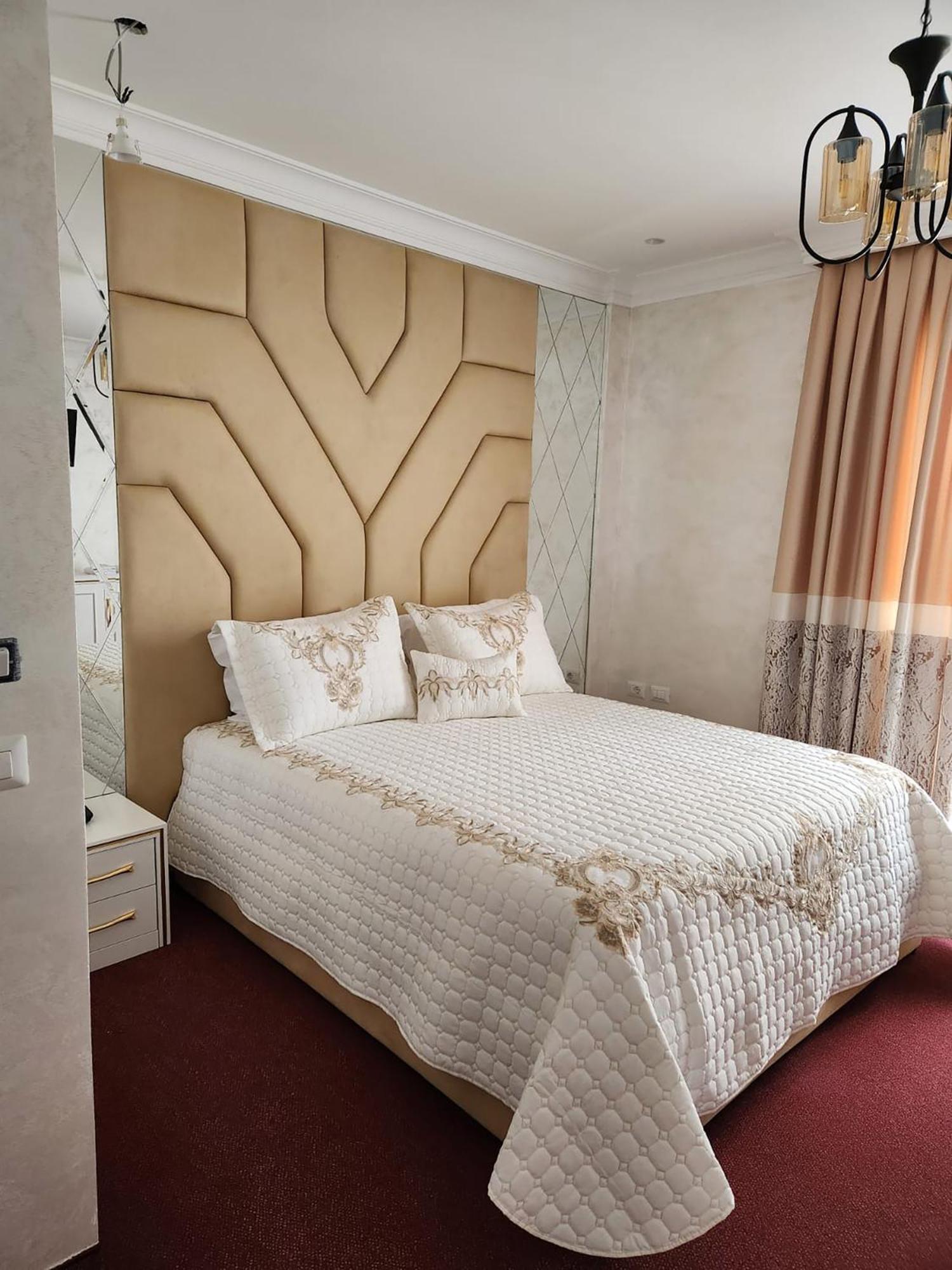 Hotel Eiffel Yrsheku Buitenkant foto