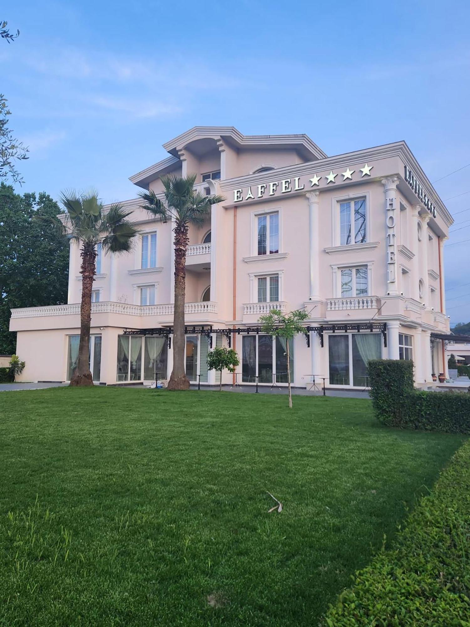 Hotel Eiffel Yrsheku Buitenkant foto