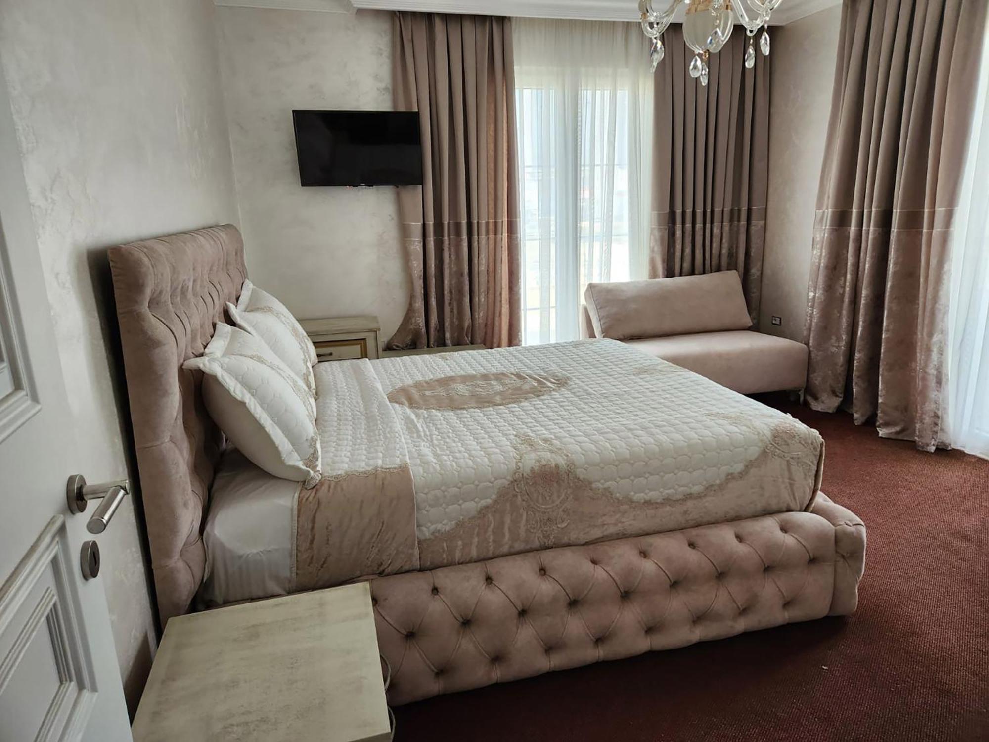 Hotel Eiffel Yrsheku Buitenkant foto