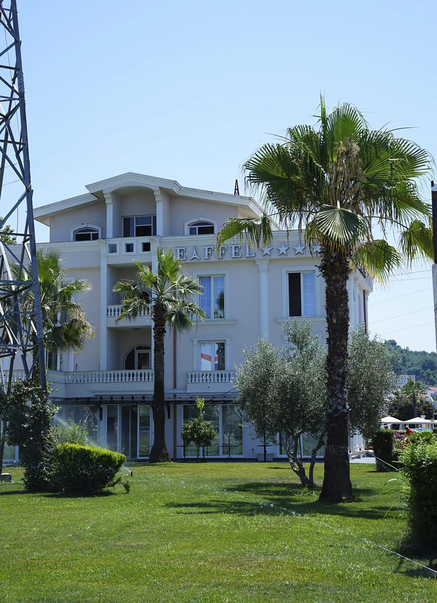 Hotel Eiffel Yrsheku Buitenkant foto