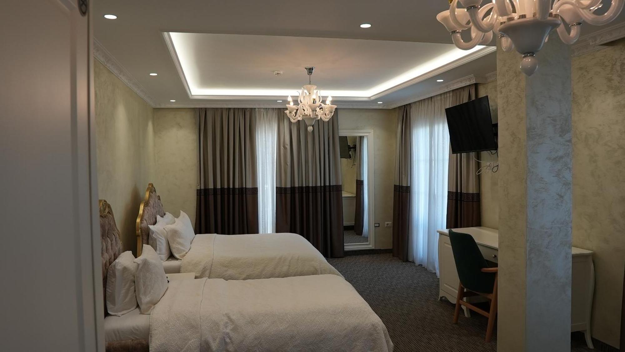 Hotel Eiffel Yrsheku Buitenkant foto