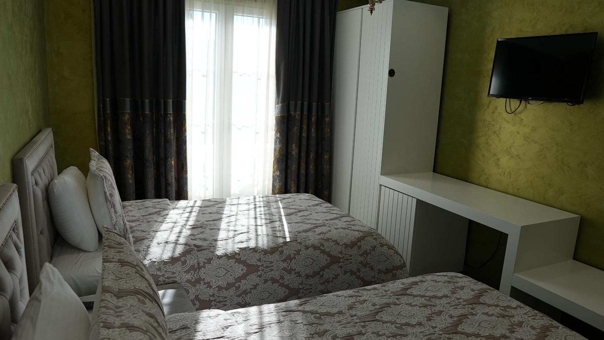 Hotel Eiffel Yrsheku Buitenkant foto