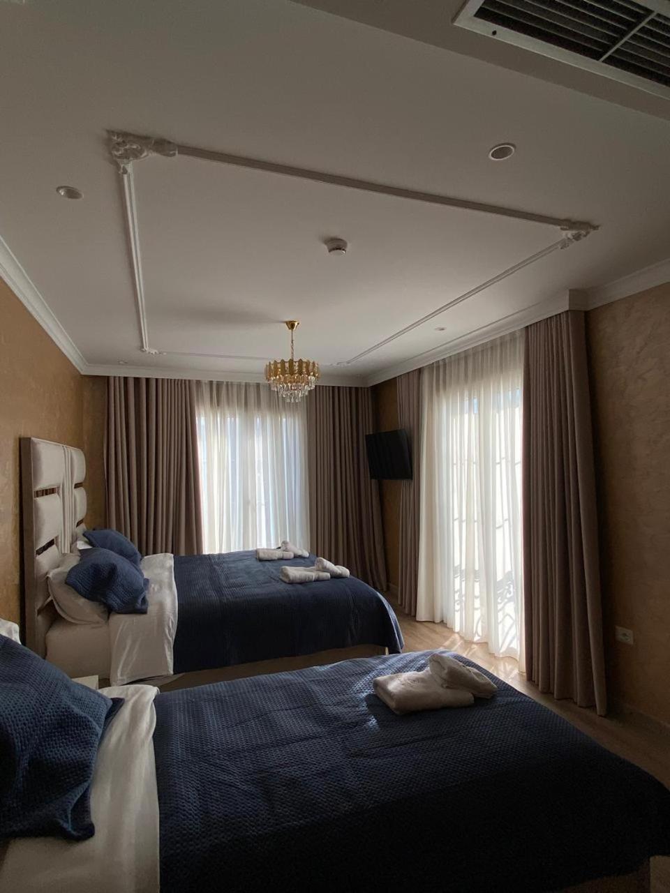 Hotel Eiffel Yrsheku Buitenkant foto